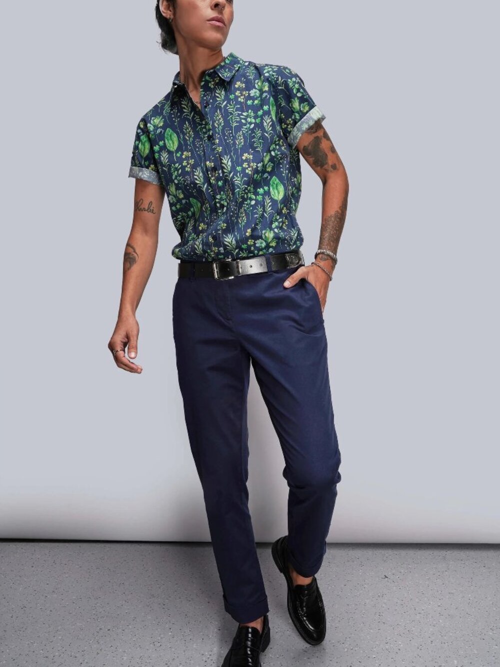 Wildfang Essential Trouser in Navy Size 12